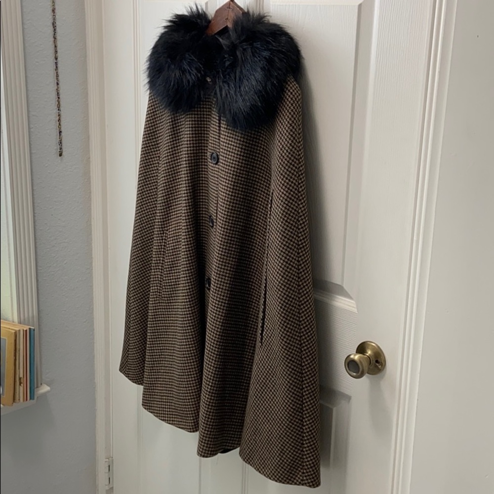 Zara Houndstooth brown and black cape